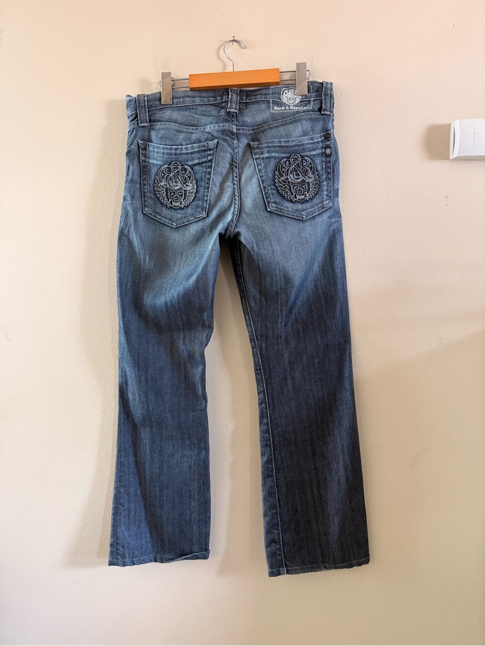 Rock & Republic Men's Bootcut Jeans - Washed Blue Denim - Picture 4 of 5